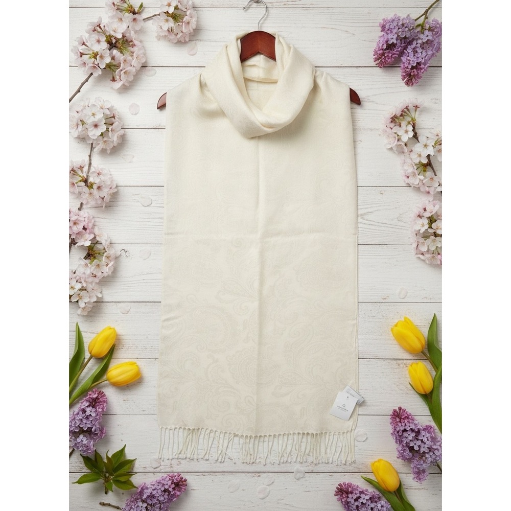 Liz Claiborne Ivory Scarf Wrap‎ Fringe Elegant Holiday Gift NWT